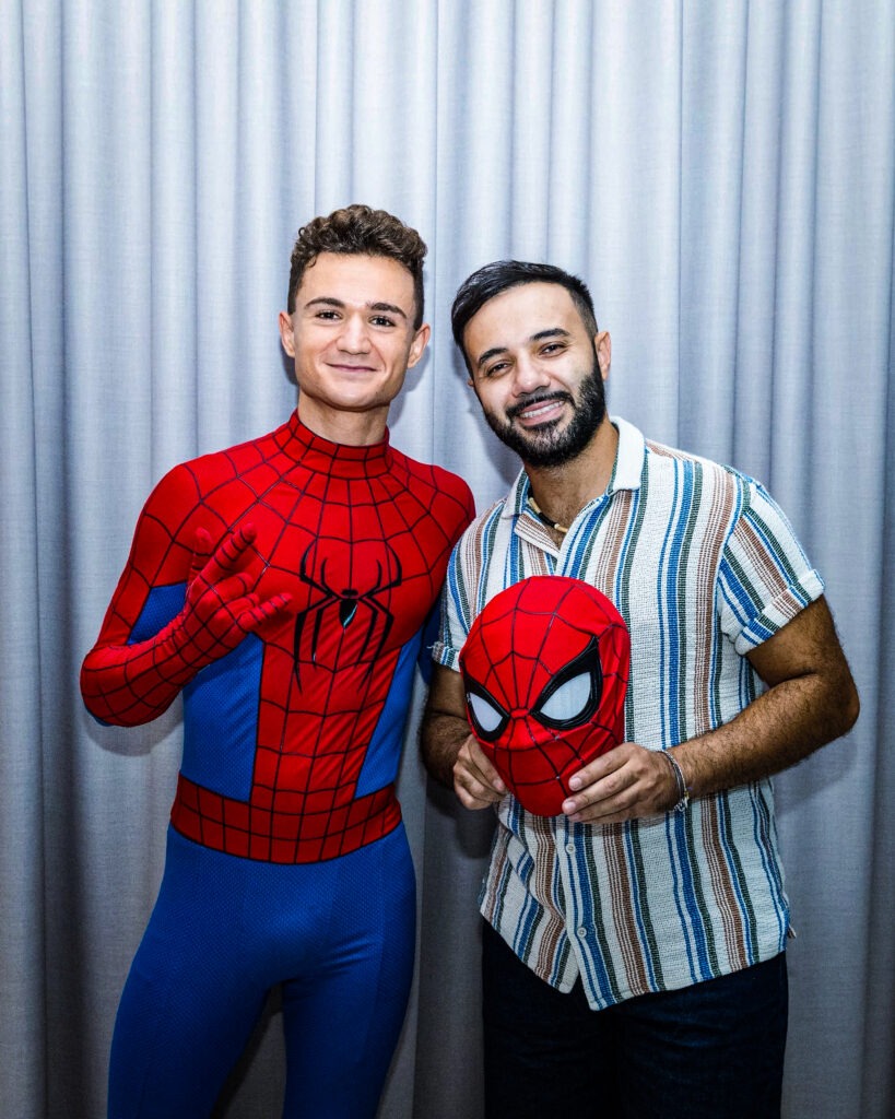 Spid3y con Alex Polidori all’Albissola Comics & Games 2026, entrambi con un costume di Spider-Man.
